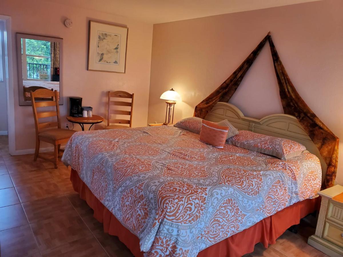 Conty'S Motel Naples Luaran gambar