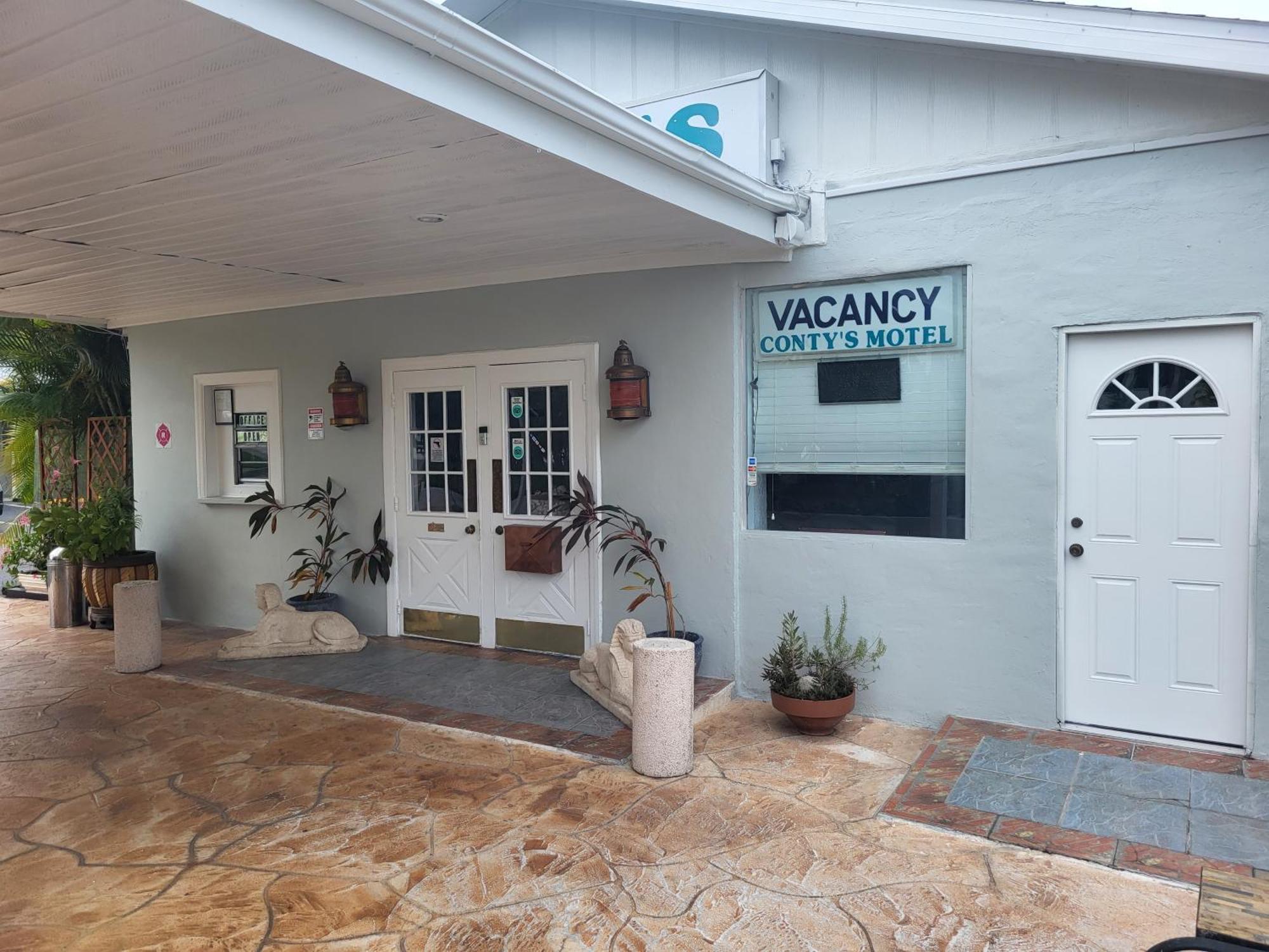 Conty'S Motel Naples Luaran gambar
